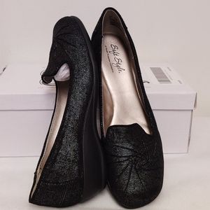 ☀️6W | Soft Style Women Black Slip-on Flats